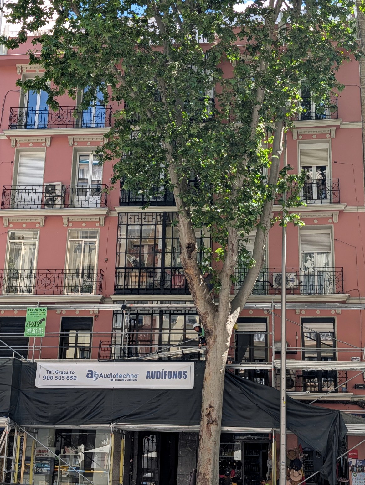 Edificio histórico restaurado en Marqués de Urquijo - Grupo Illescas